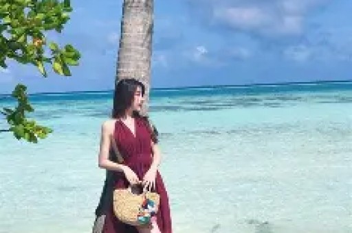 亚马尔世界杯首球背后的爱情故事：与模特伊内斯的甜蜜关系